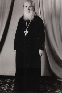 Протоиерей Петр Распевин, настоятель храма